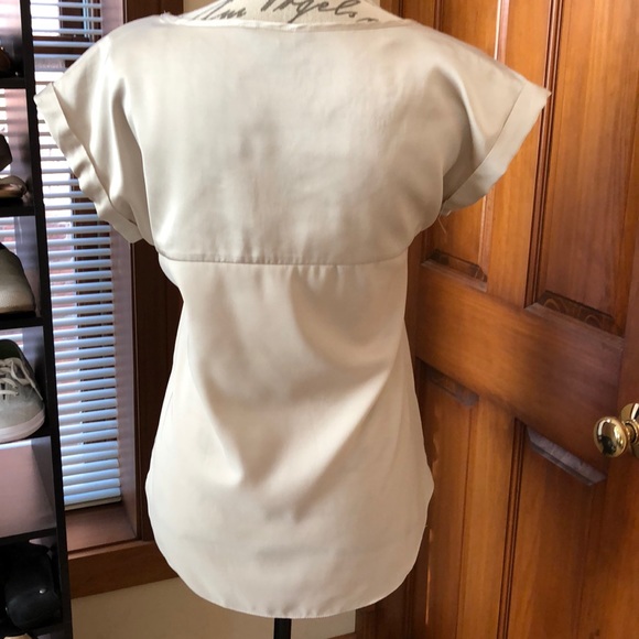 Express Blouse - Picture 5 of 5
